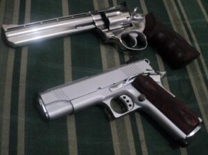 a picture of my personal handguns