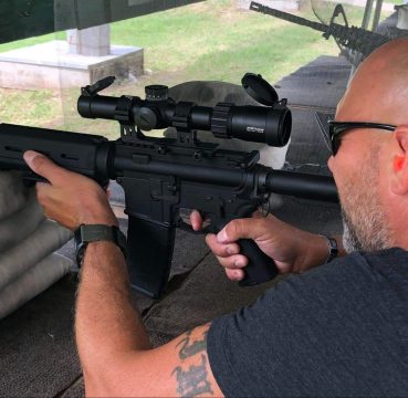 AT3 Tactical Red Tail 1-6x24mm