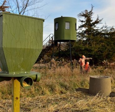 Deer feeder setup