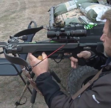 how to sight a crossbow